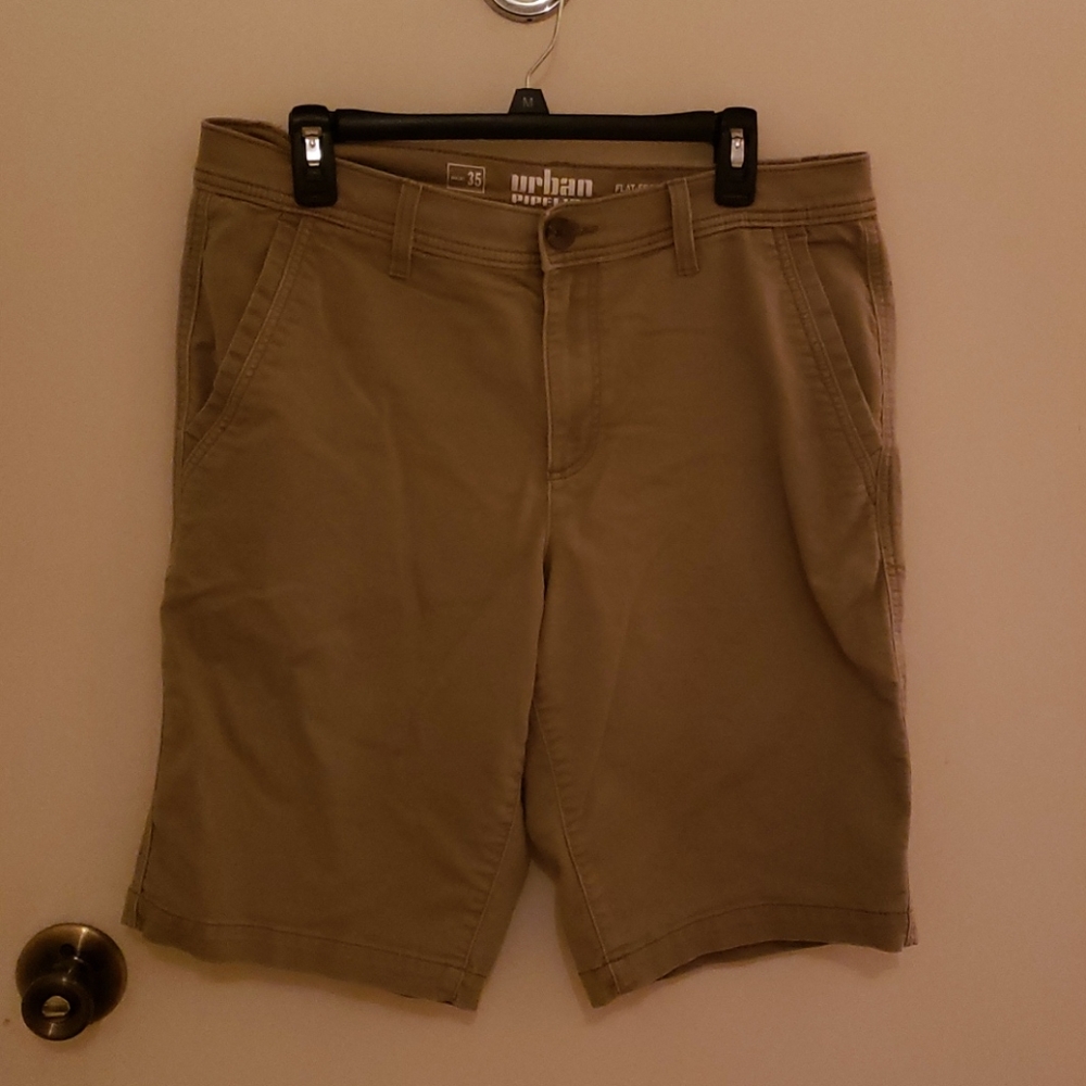 *BOGO FREE* Men's Sz 35 Khaki Shorts.